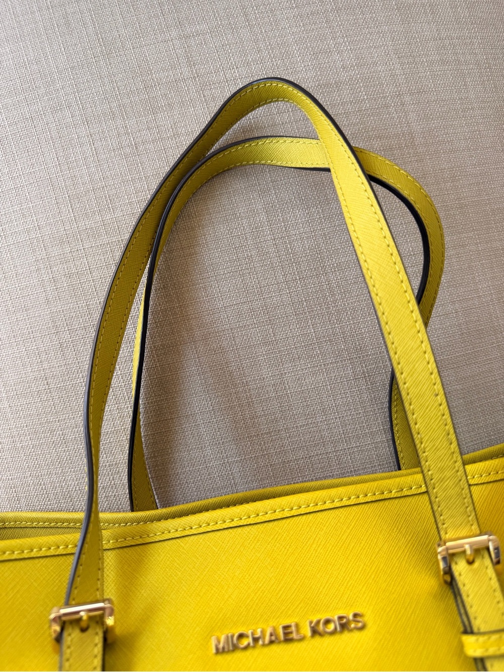 Michael Kors Lime Yellow Tote Bag - Saffiano Leather - Picture 10 of 17